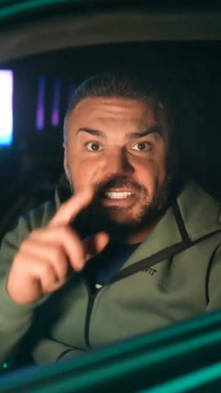 Clip TikTok: @andypopescuvlogs recomandă aplicația Reasig